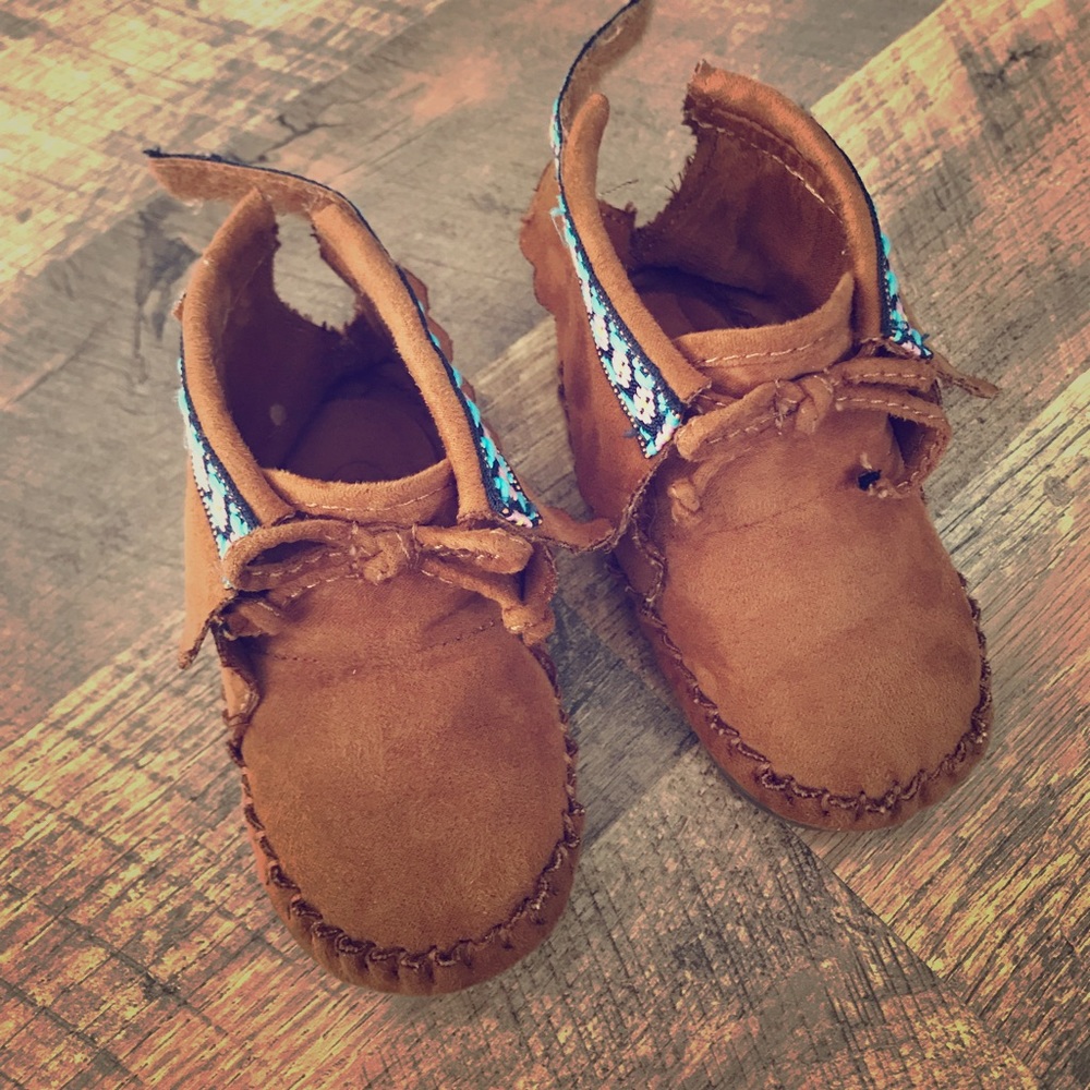 OshKosh Toddler Moccasin Boots